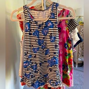 Kate Spade floral athletic top. Size Med.